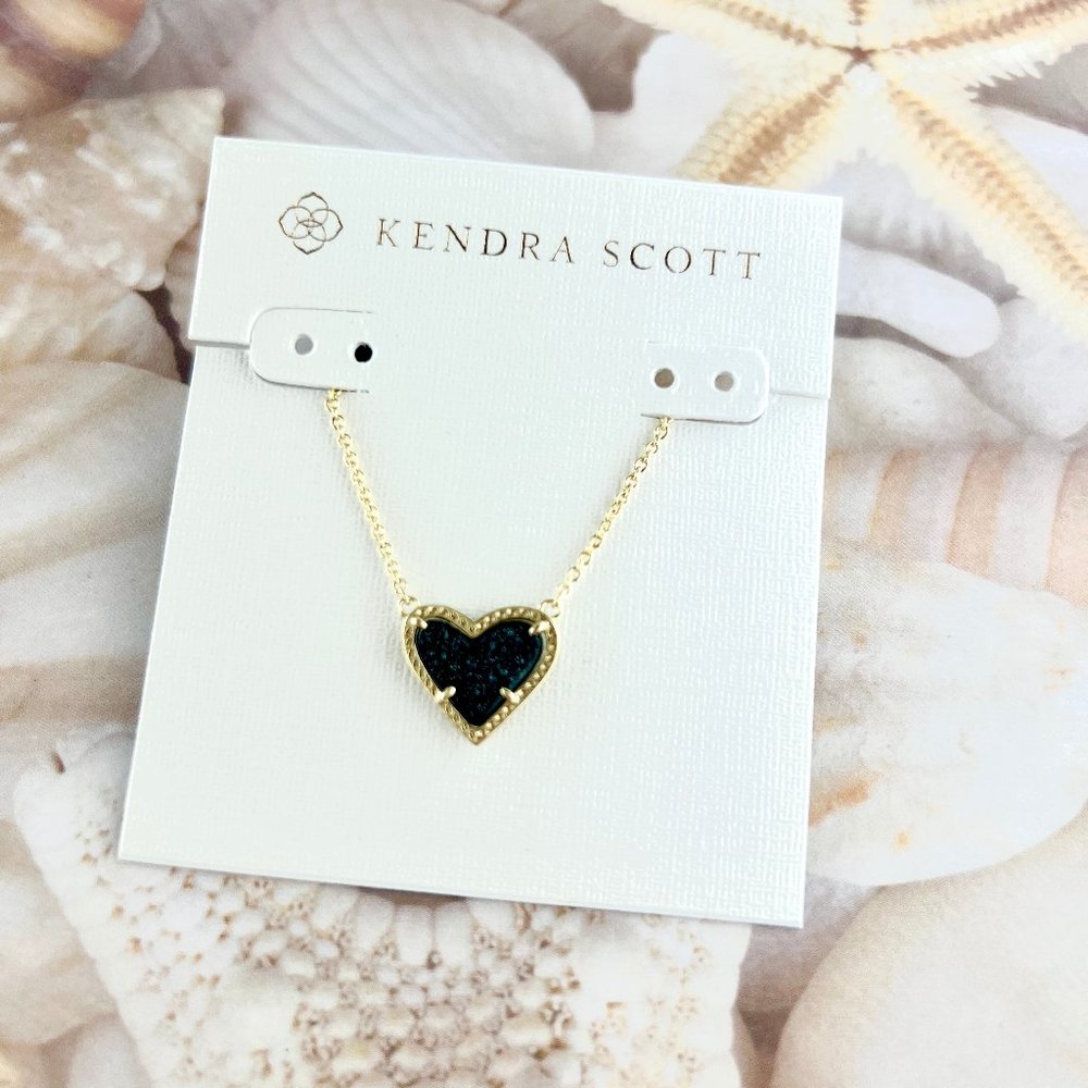 Kendra Scott Ari Heart black drusy gold necklace
